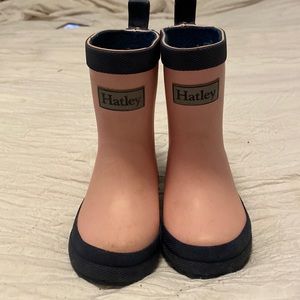 Toddler Size 4 Hatley rain boots